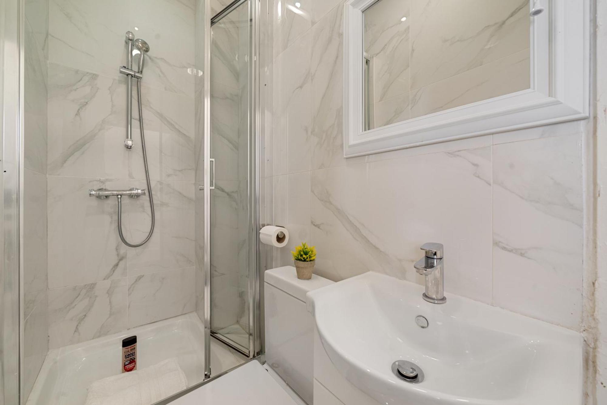 Spacious 3-Bedroom Residence In Exclusive Mayfair 7Gc Londýn Exteriér fotografie